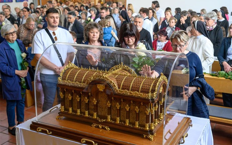 Pohod relikvija sv. Male Terezije i njezinih roditelja u Župi sv. Terezije od Djeteta Isusa